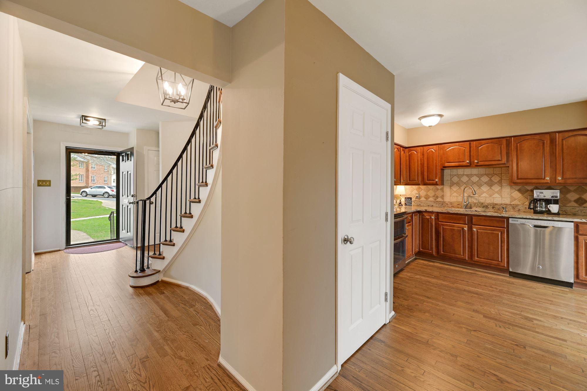 6000 Stoneygate Court Springfield, VA 22152 - Photo 11 of 56 Gallery Image 11