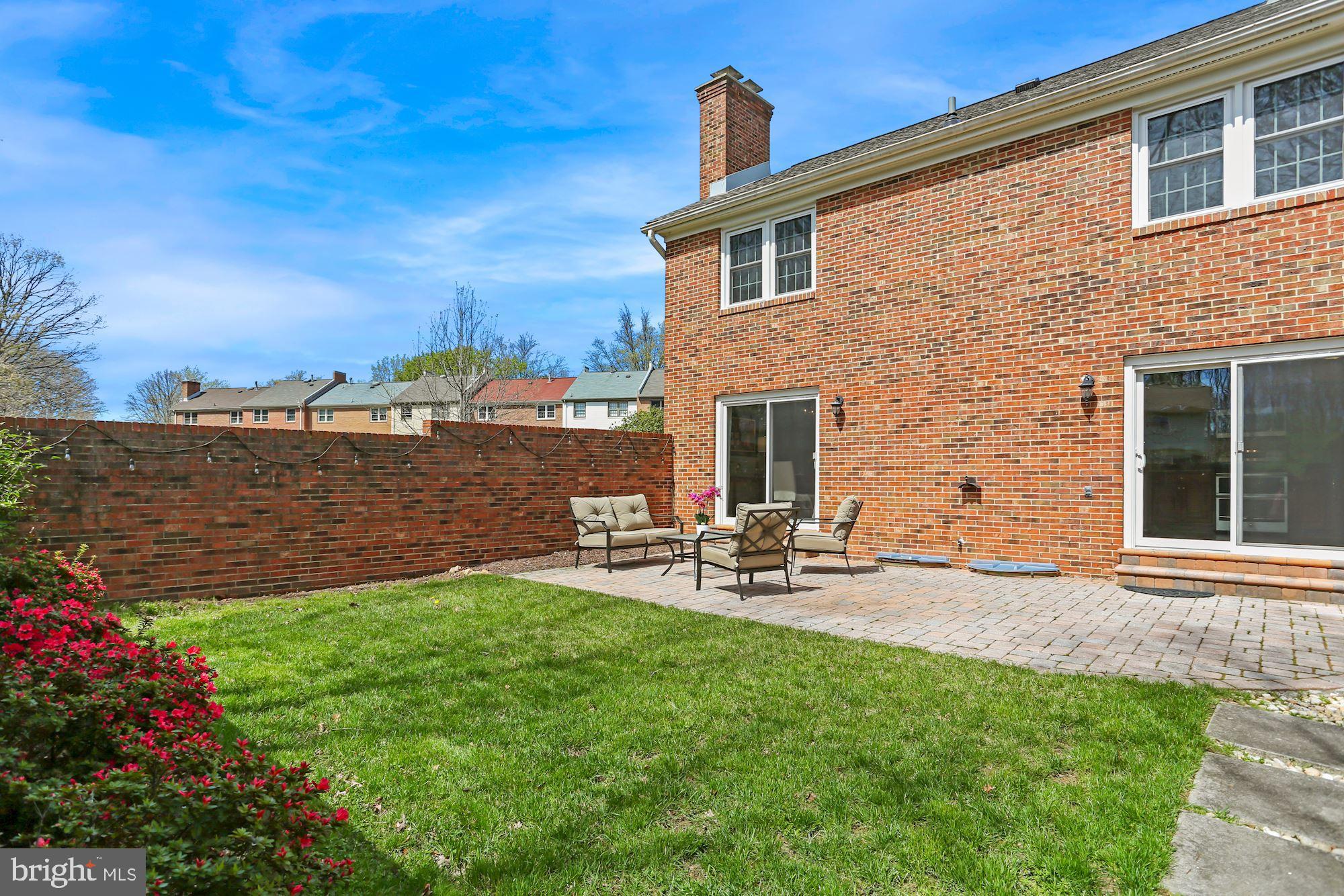 6000 Stoneygate Court Springfield, VA 22152 - Photo 4 of 56 Paver patio for entertaining off kitchen