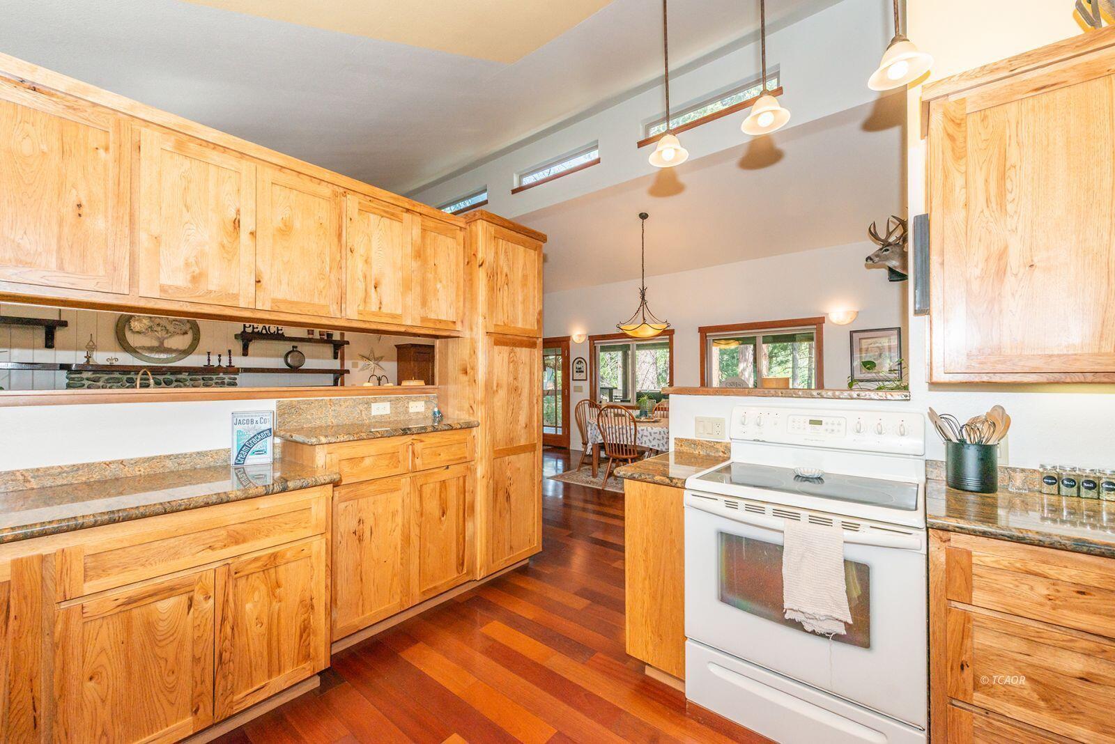 171 Airport Road Trinity Center, CA 96091 - Photo 14 of 65