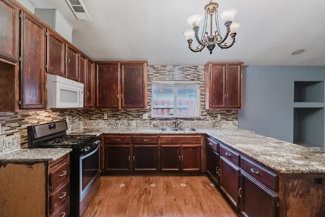 $420,000 | 12 Caswell Court, Sacramento, CA 95838