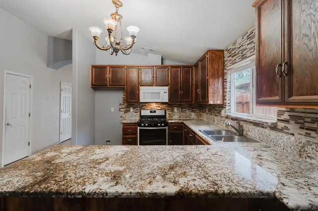 $420,000 | 12 Caswell Court, Sacramento, CA 95838