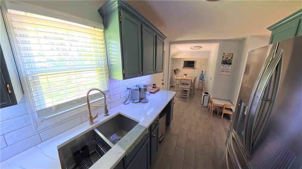 3718 Gibbs Road Kansas City, KS 66106 - Photo 3 of 19