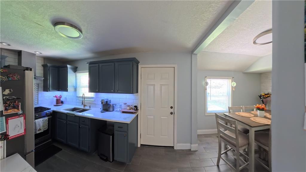 3718 Gibbs Road Kansas City, KS 66106 - Photo 4 of 19