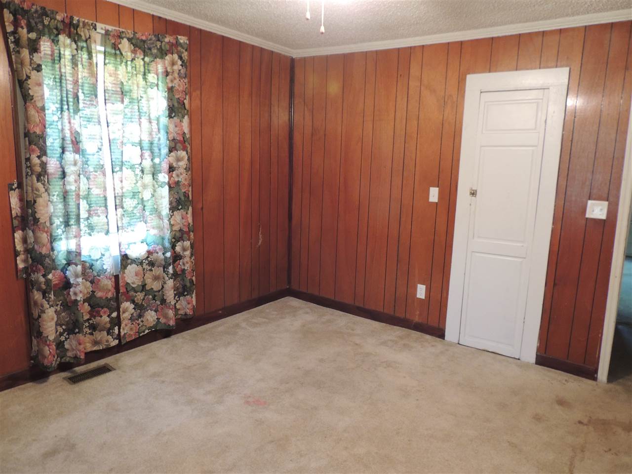 4325 Compton Bridge Road Campobello, SC 29322 - Photo 11 of 20