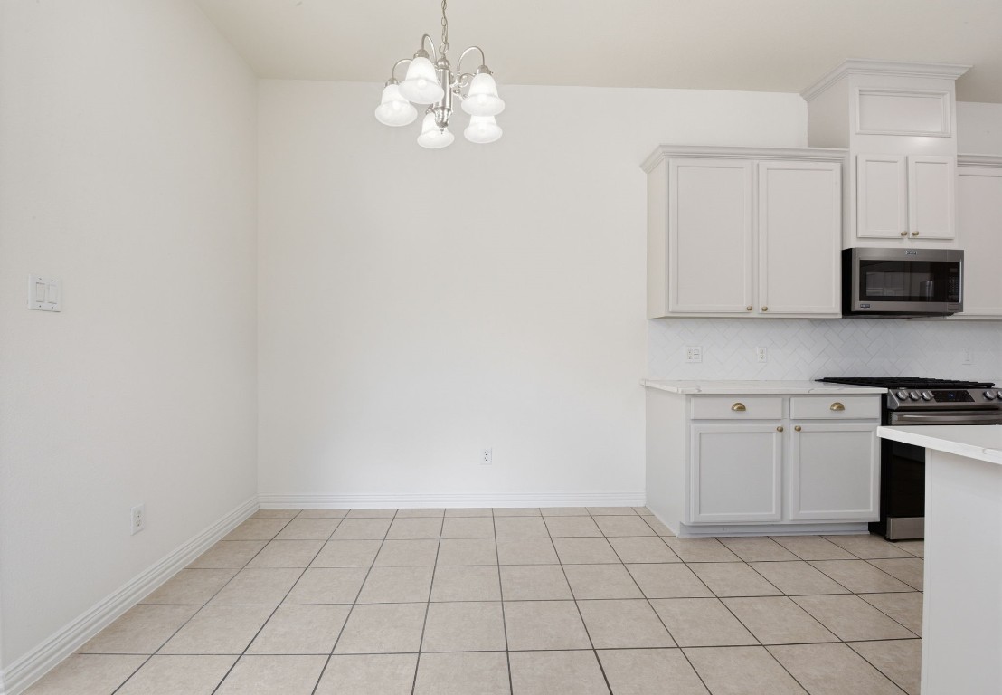 16023 Powder Springs Lane Houston, TX 77070 - Photo 23 of 48 Another look at the breakfast room, just off of the kitchen.
