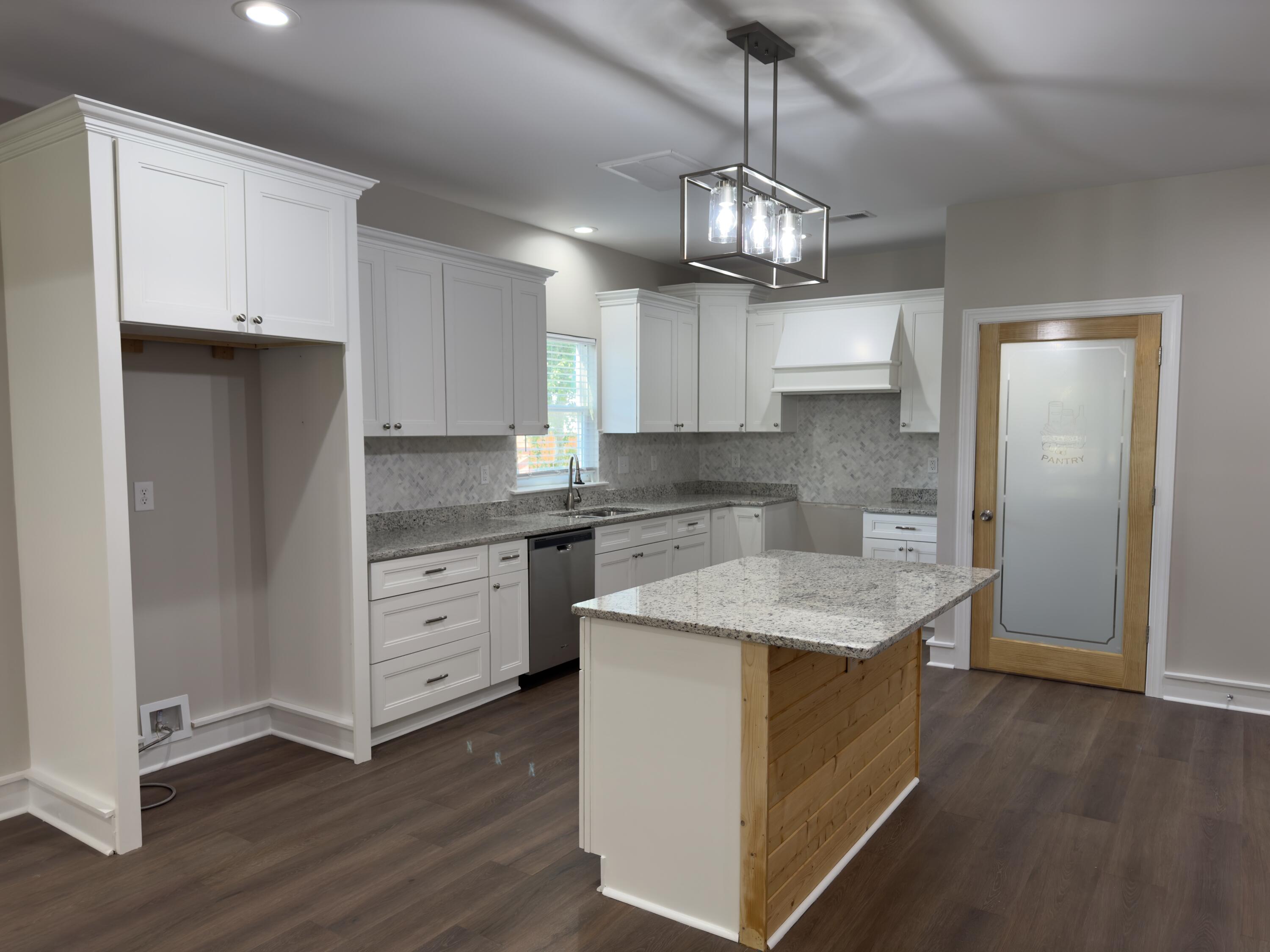 438 Locust Street Walterboro, SC 29488 - Photo 13 of 44 IMG_1794 2