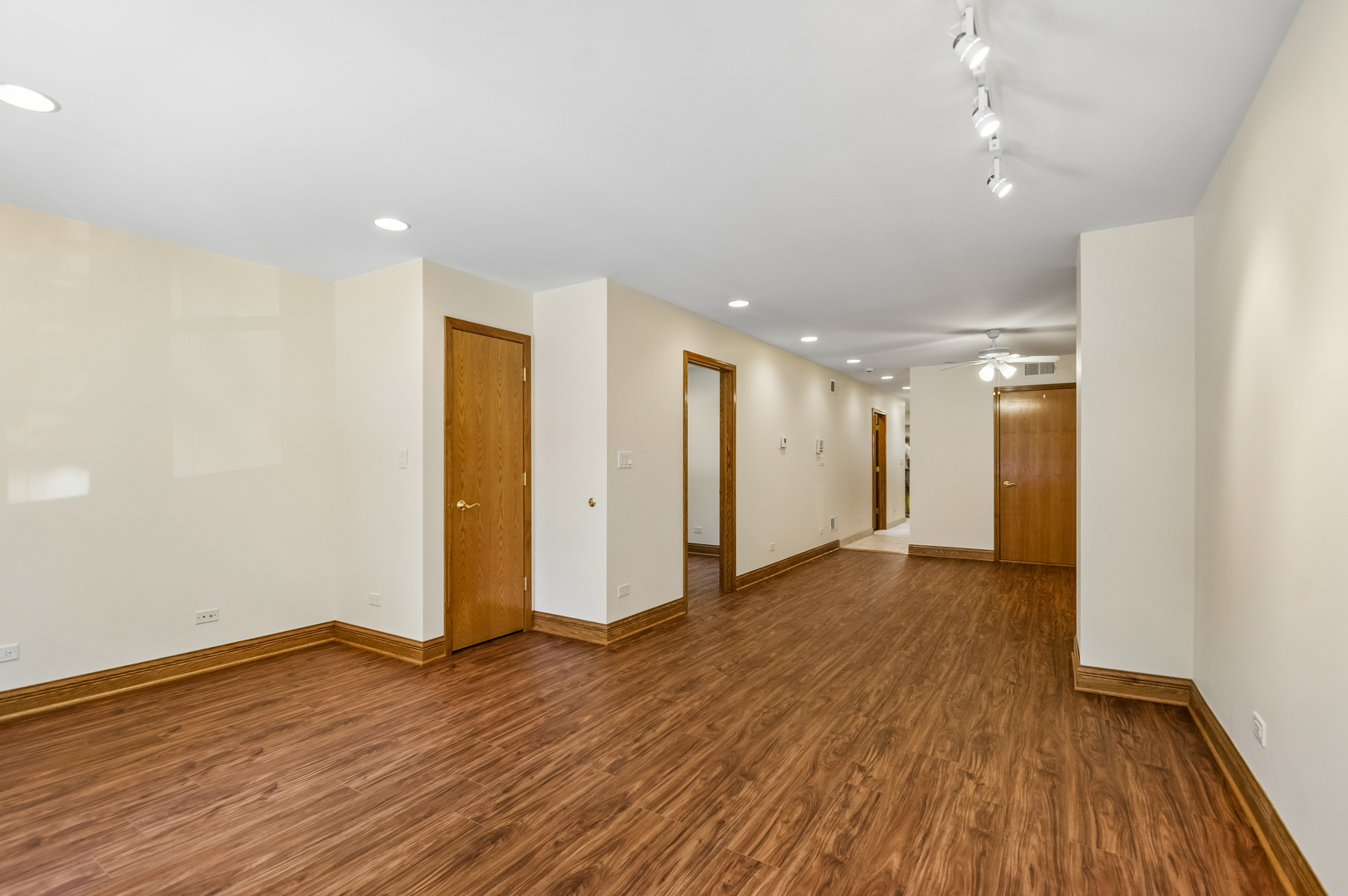 1354 West George Street, Unit 1 Chicago, IL 60657 - Photo 6 of 13