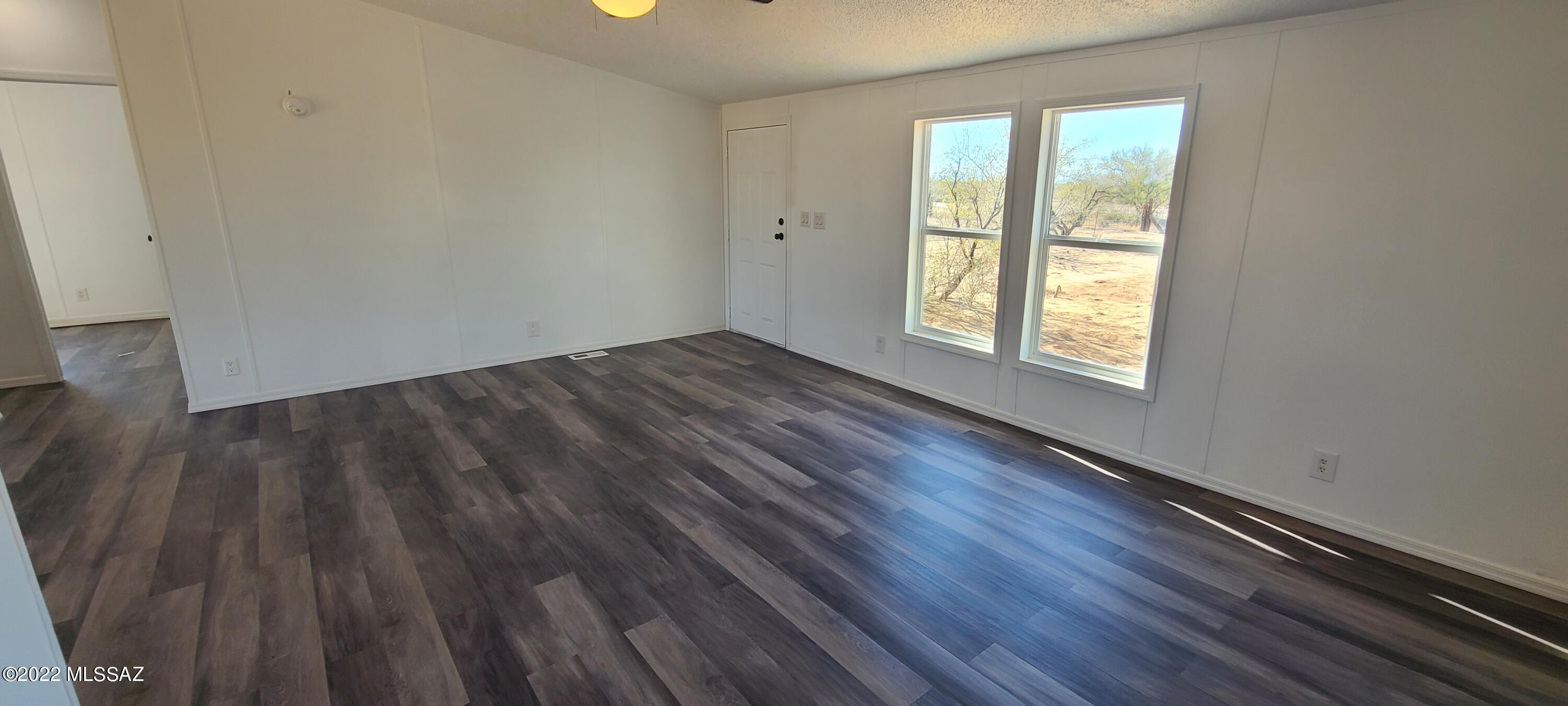 8393 South Marstellar Road Tucson, AZ 85736 - Photo 7 of 31 Gallery Image 7