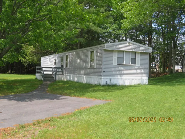 $159,900 | 4 Slate Run, North Hampton, NH 03862