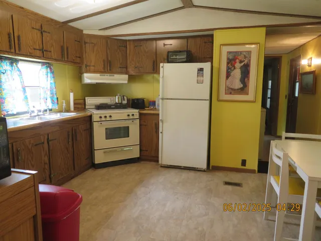 $159,900 | 4 Slate Run, North Hampton, NH 03862