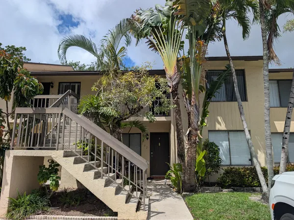 $2,100 | 21951 Soundview Terrace, Unit 202, Boca Raton, FL 33433