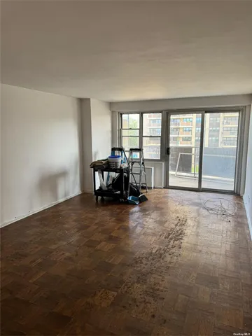 $279,000 | 17-85 215th Street, Unit 4J | Bay Terrace