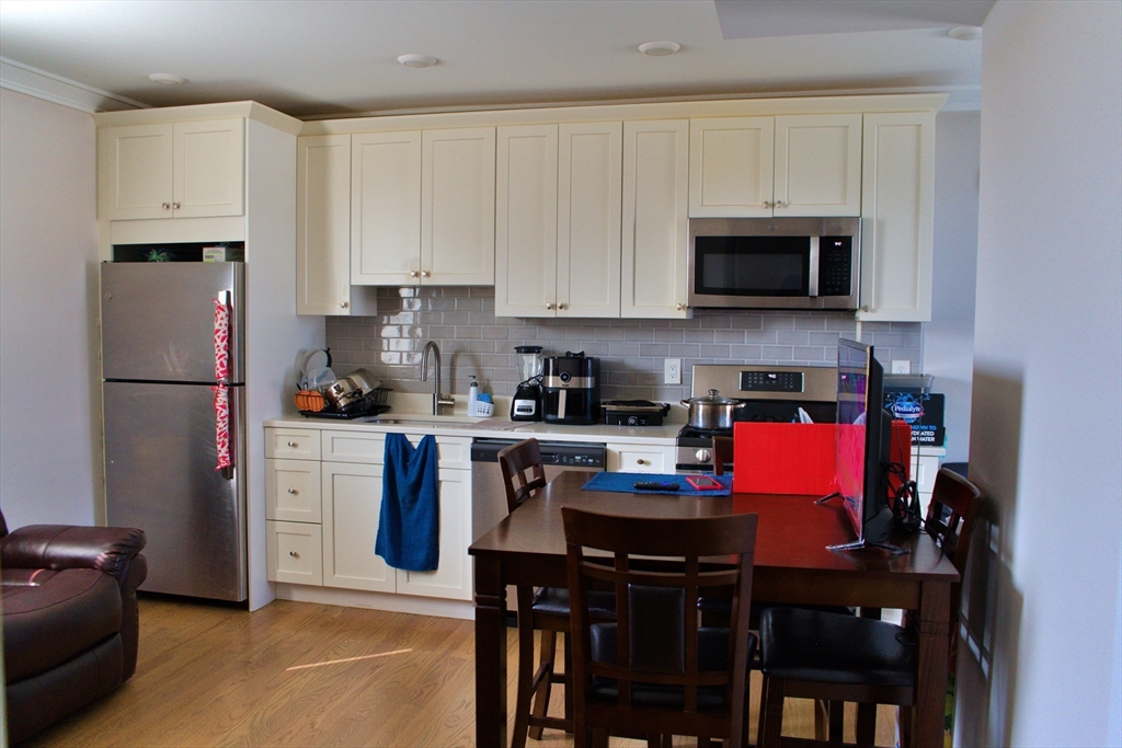 93 George Street Boston, MA 02119 - Photo 8 of 14