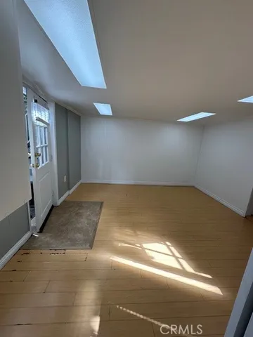 $1,350 | 927 Avonoak Terrace, Unit A, Glendale, CA 91206