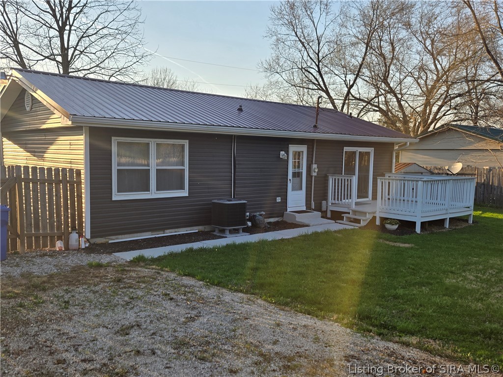 1990 South Pleasant Road Southeast Corydon, IN 47112 - Photo 4 of 21