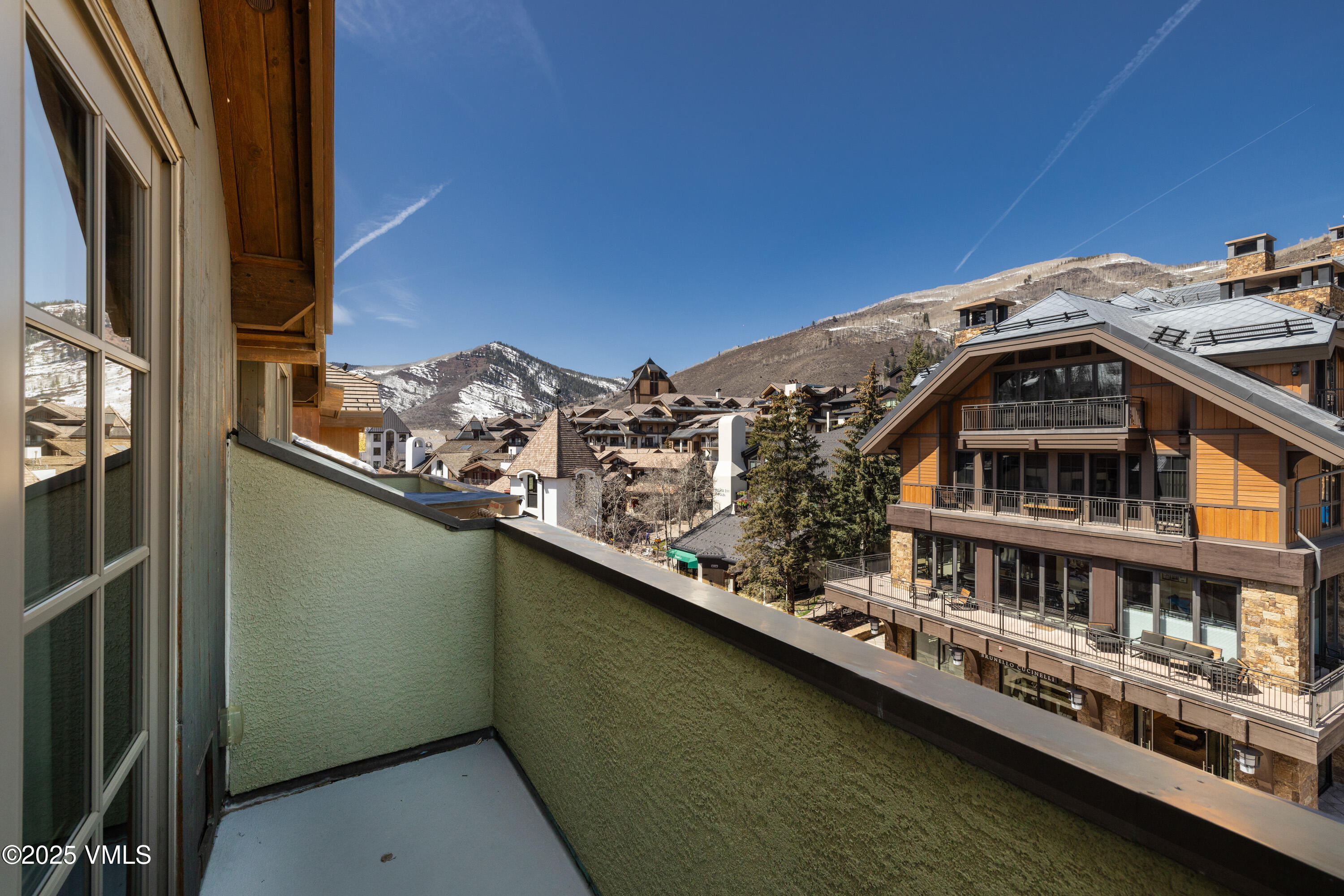 1 Willow Bridge Road, Unit 42 Vail, CO 81657 - Photo 42 of 72 north facing deck off of Junier primary