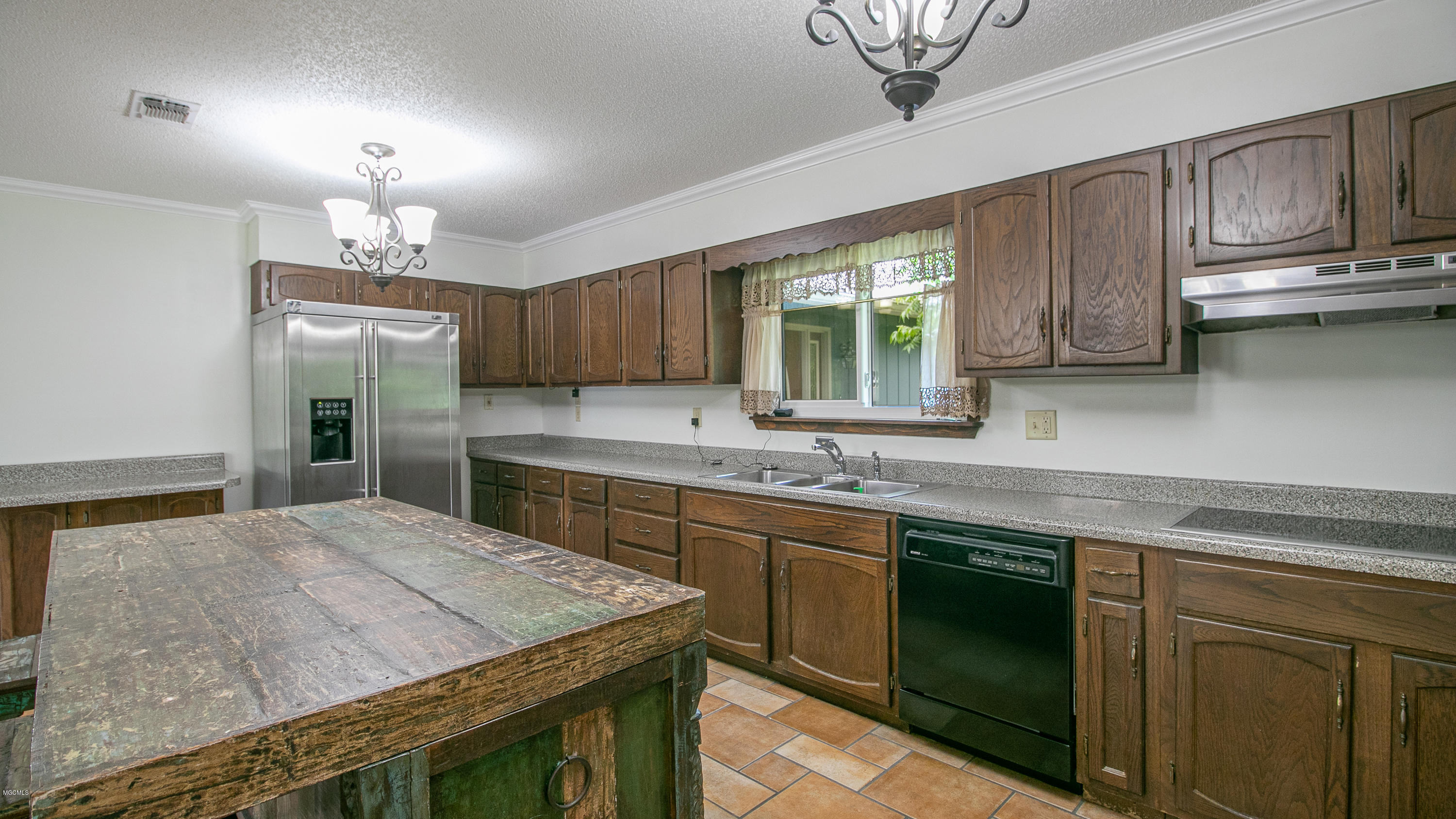 20867 Mennonite Road Gulfport, MS 39503 - Photo 17 of 47 Kitchen