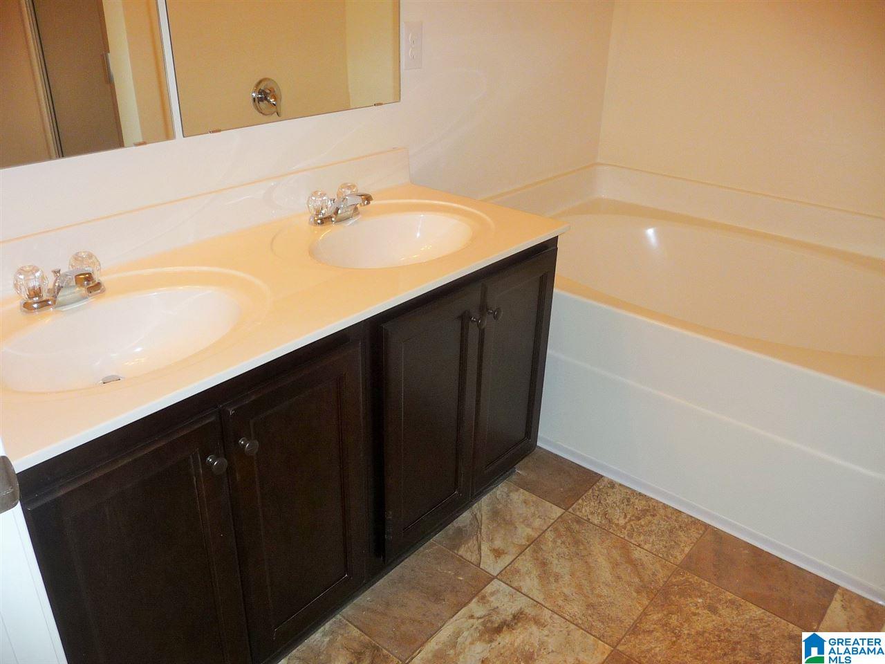 4538 Brookshire Loop Bessemer, AL 35022 - Photo 14 of 36