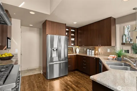 $2,375,000 | 4622 57th Avenue Southwest, Seattle, WA 98116