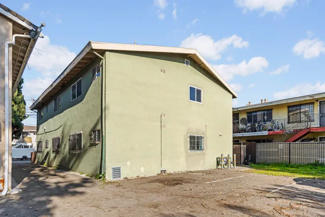 $849,999 | 128 Catron Drive, Oakland, CA 94603