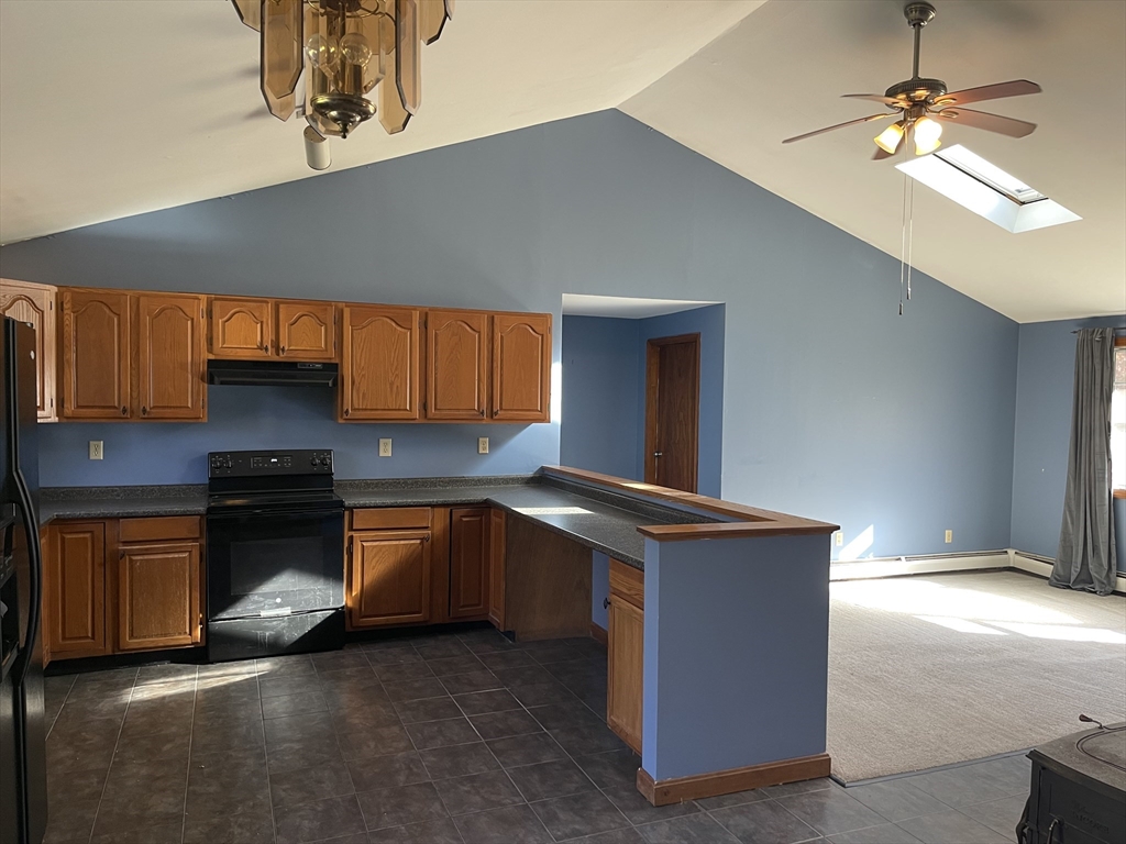 14 Glendale Road Tiverton, RI 02878 - Photo 6 of 36 Gallery Image 6