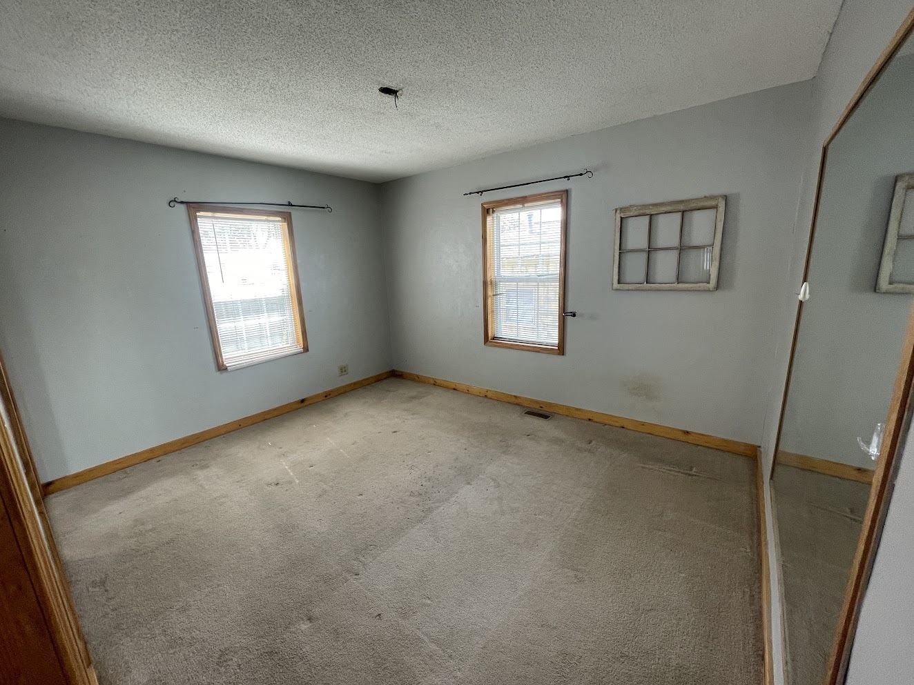 2427 Van Buskirk Road Anderson, IN 46011 - Photo 5 of 9 Gallery Image 5
