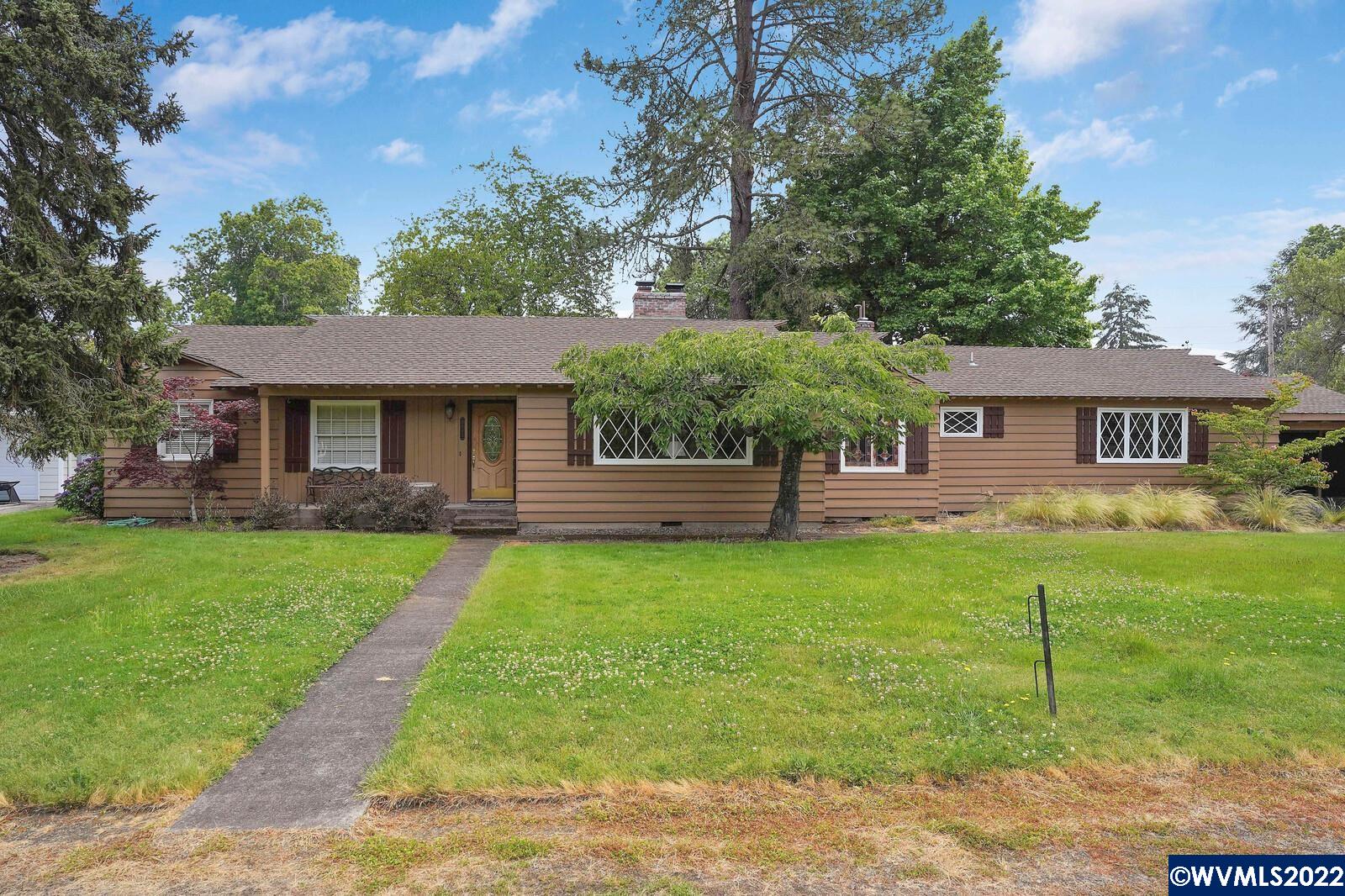 3045 Lawnridge Street Southwest Albany, OR 97321 - Photo 1 of 42 Gallery Image 1