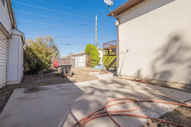 a view of backyard of house