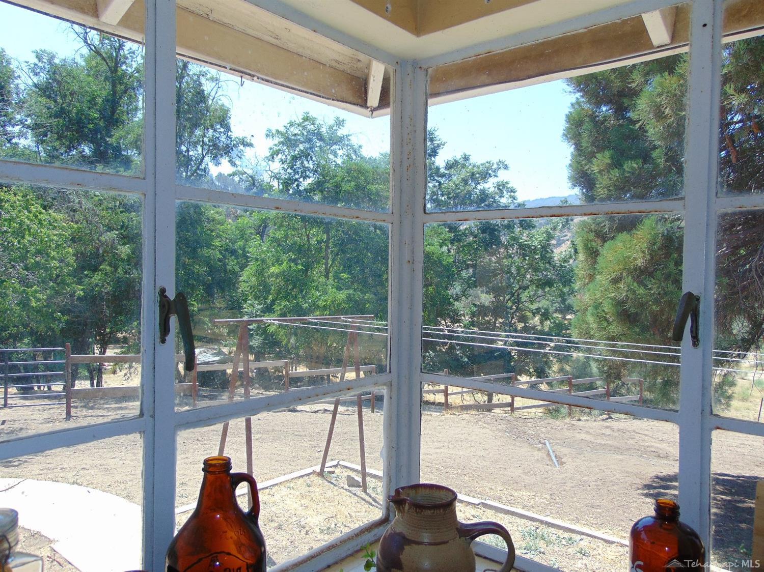 16929 Caliente Creek Road Caliente, CA 93518 - Photo 9 of 39 Gallery Image 9