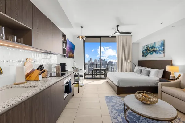 $2,900 | 159 Northeast 6th Street, Unit 4906, Miami, FL 33132