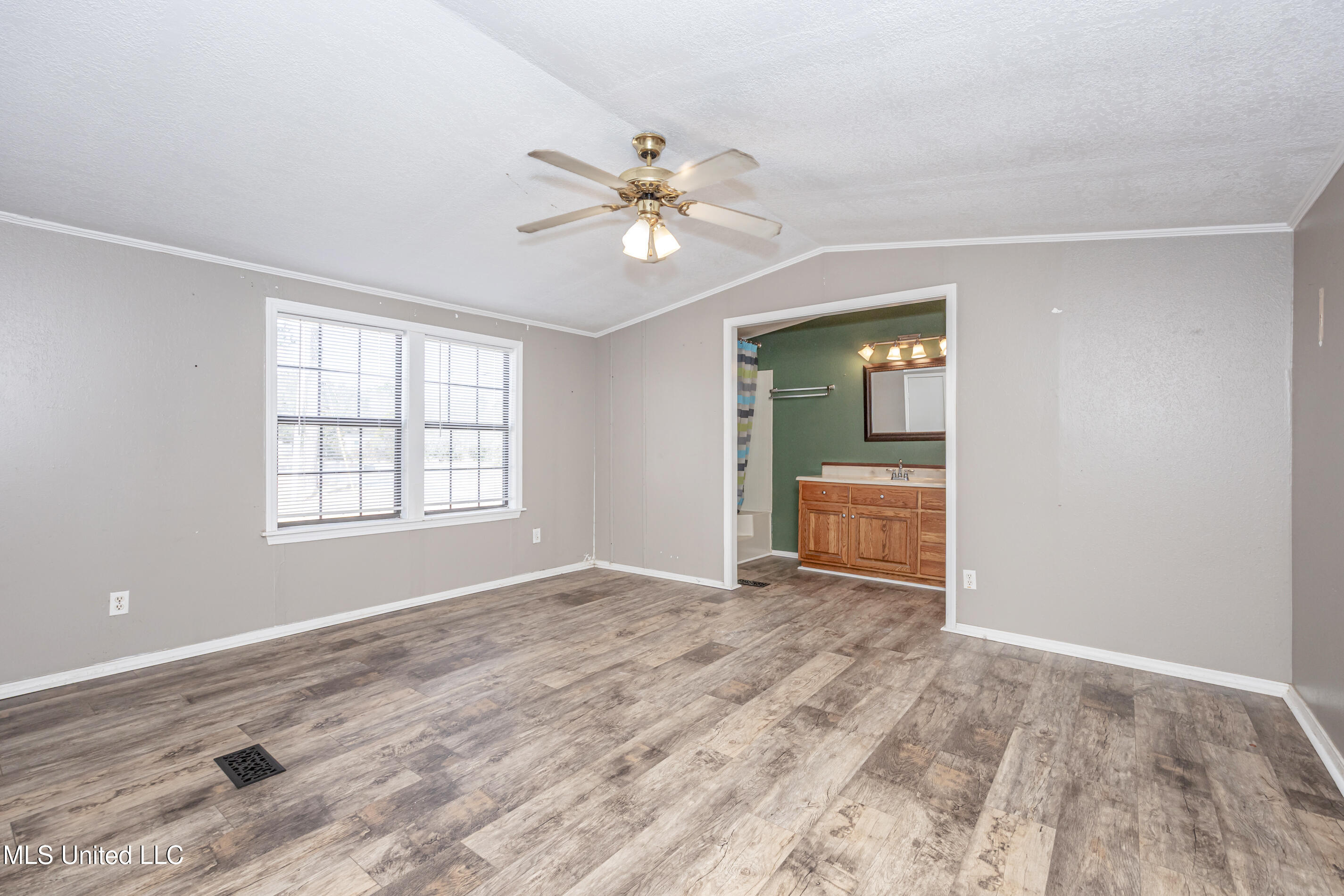 14208 Lily Orchard Road Moss Point, MS 39562 - Photo 16 of 67 IMG_7369