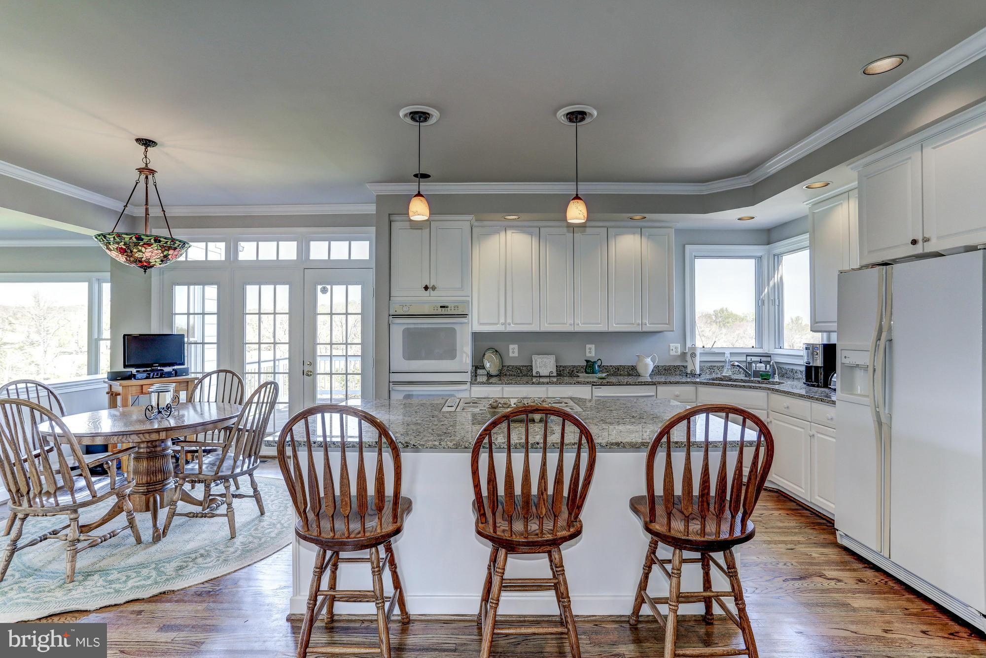 19288 Dunlop Mill Road Leesburg, VA 20175 - Photo 17 of 30 Kitchen