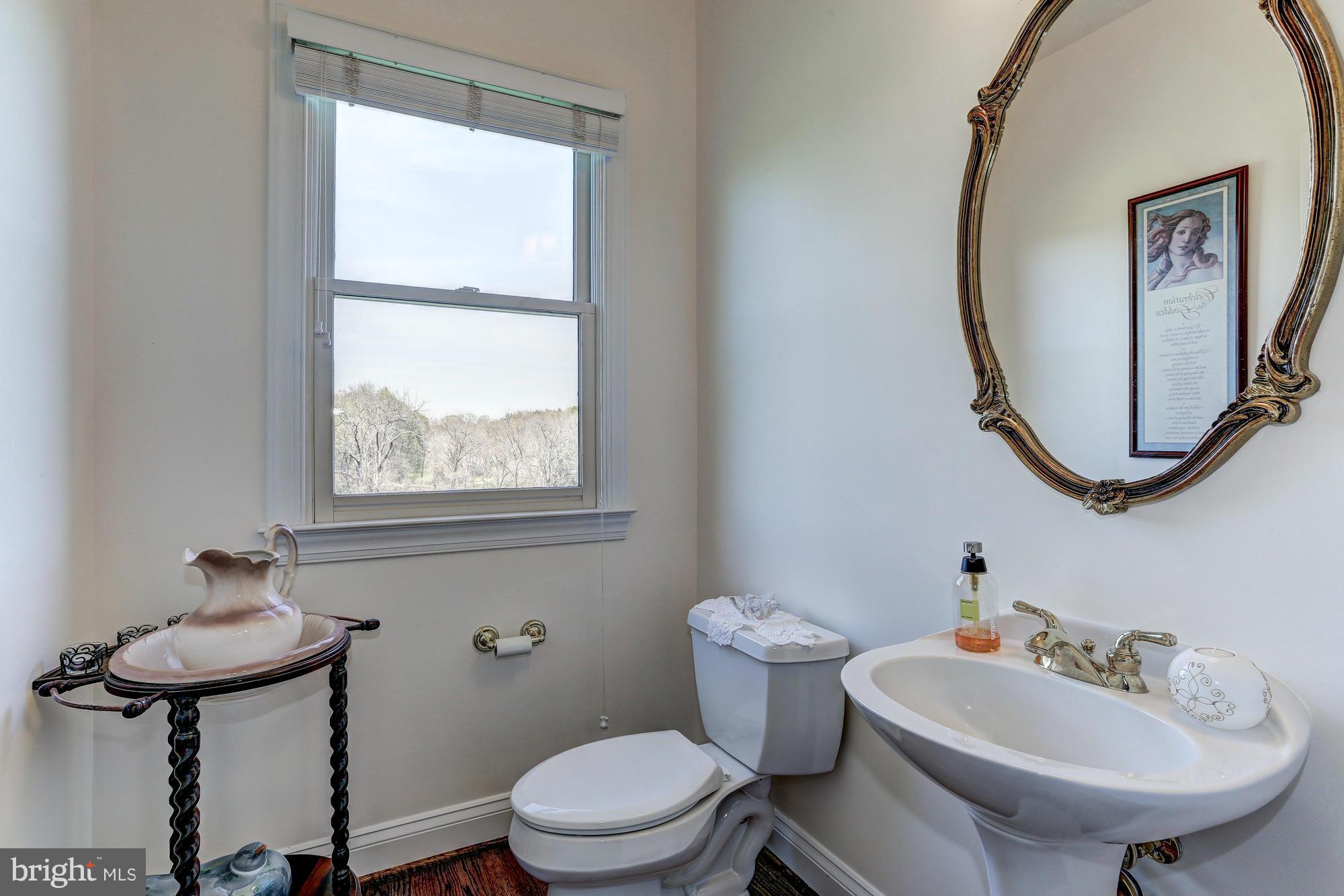 19288 Dunlop Mill Road Leesburg, VA 20175 - Photo 18 of 30 Bath