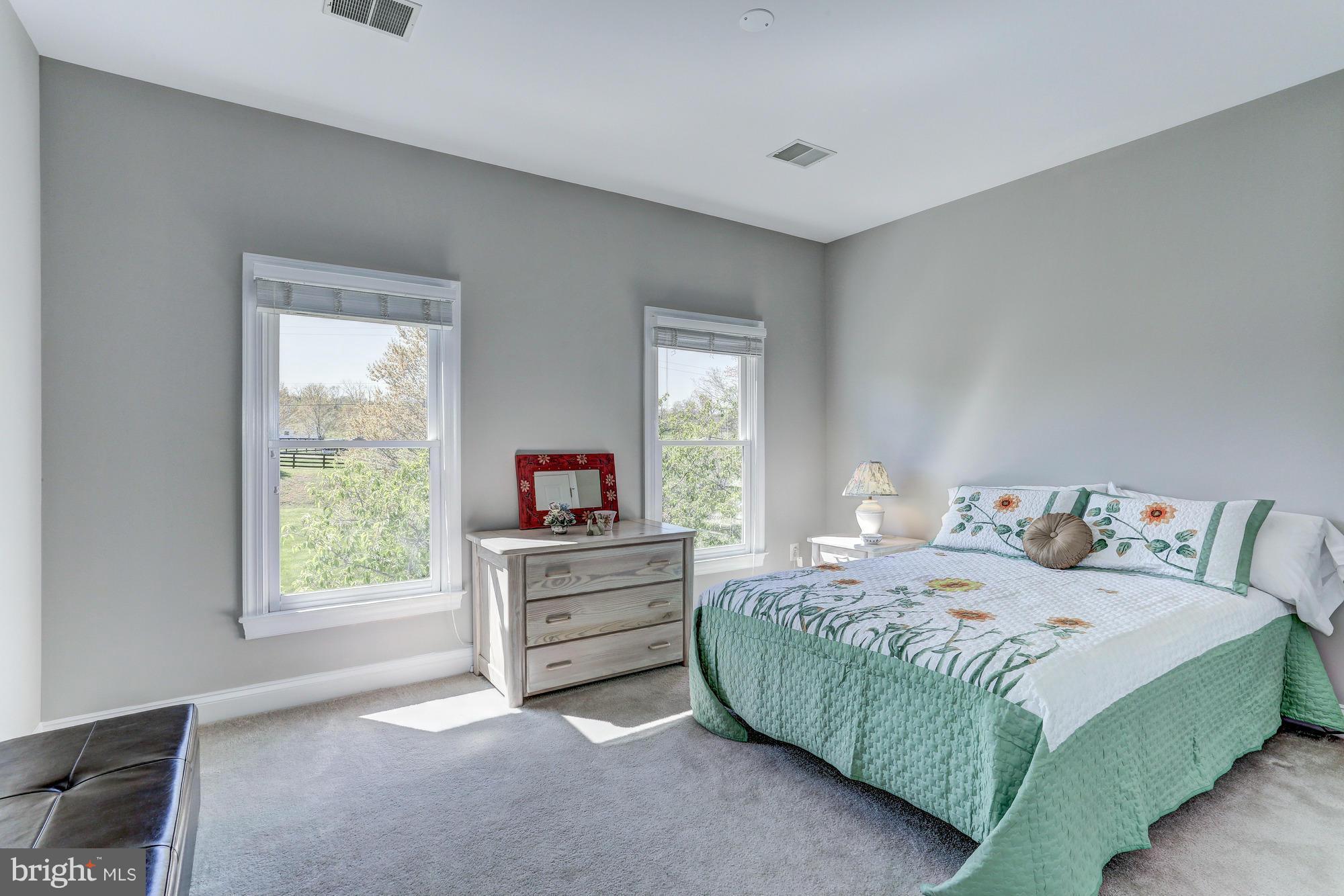 19288 Dunlop Mill Road Leesburg, VA 20175 - Photo 24 of 30 Bedroom