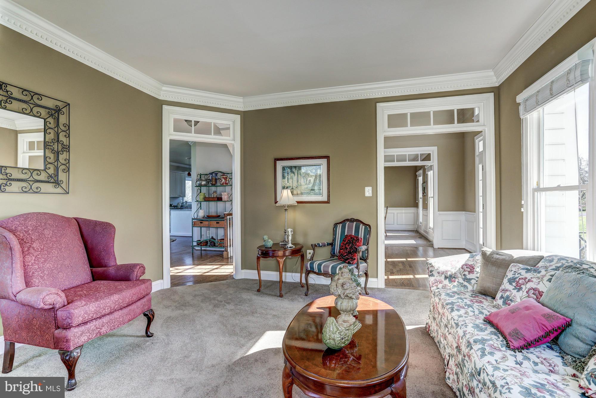 19288 Dunlop Mill Road Leesburg, VA 20175 - Photo 8 of 30 Living Room