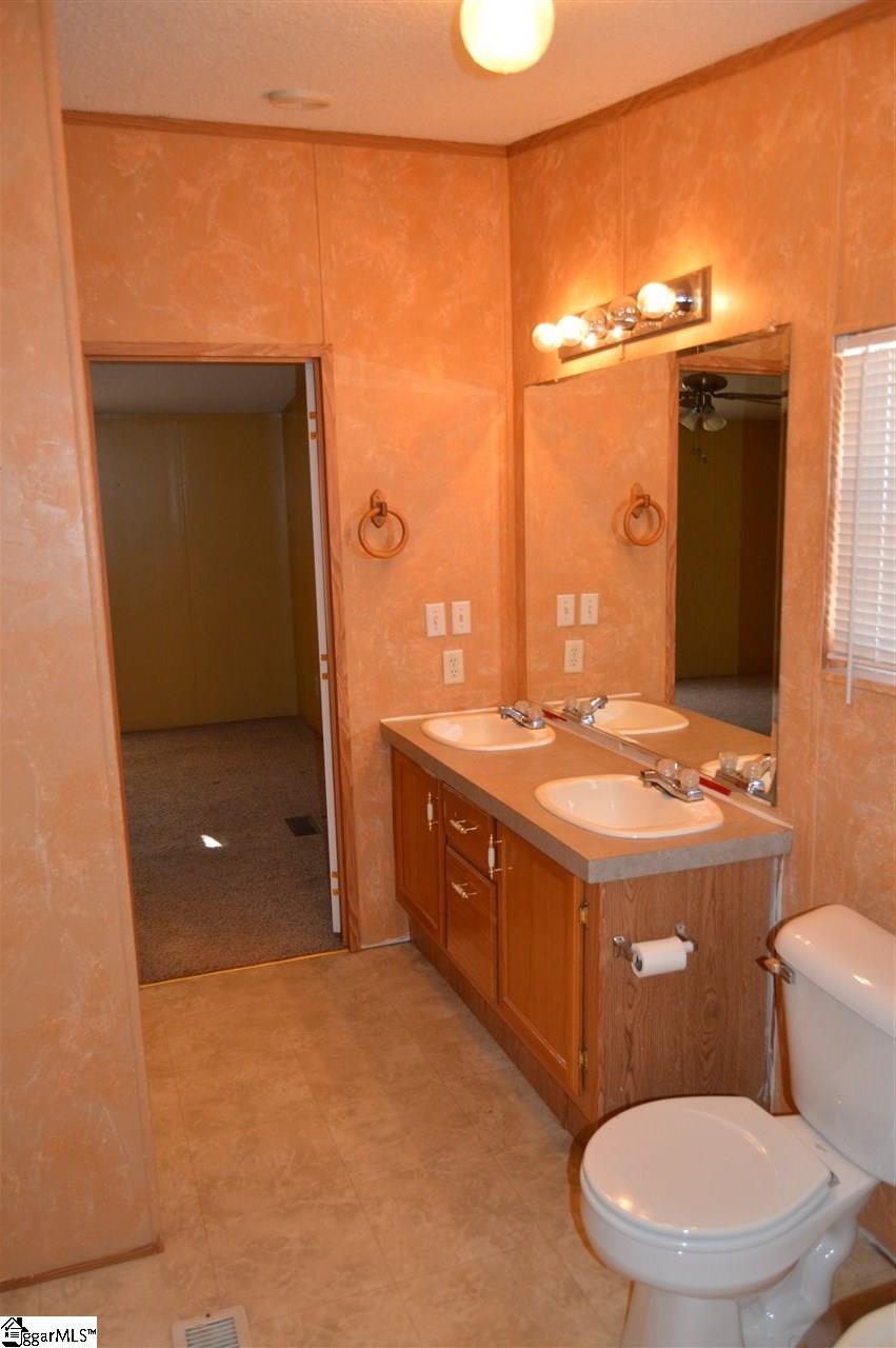 159 Campbell Lake Road Greer, SC 29651 - Photo 18 of 24 Gallery Image 18