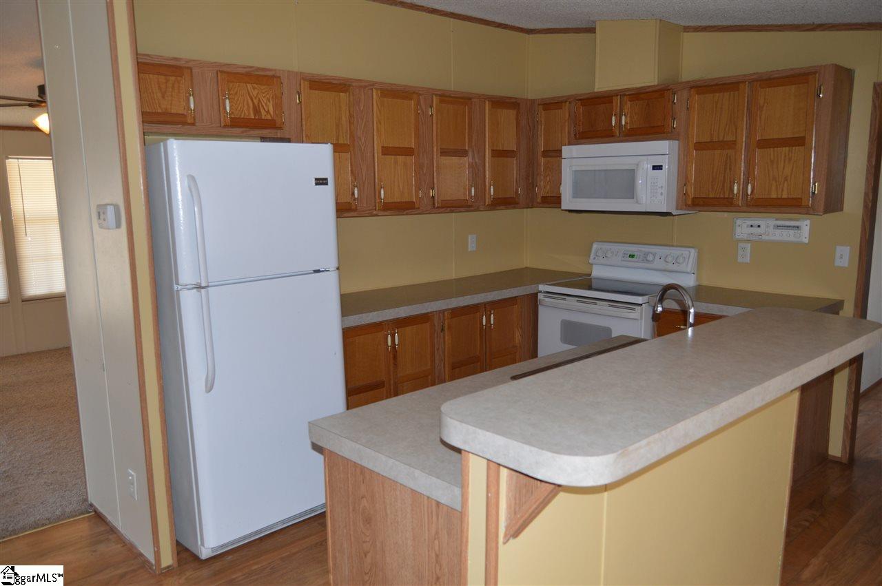 159 Campbell Lake Road Greer, SC 29651 - Photo 9 of 24 Gallery Image 9
