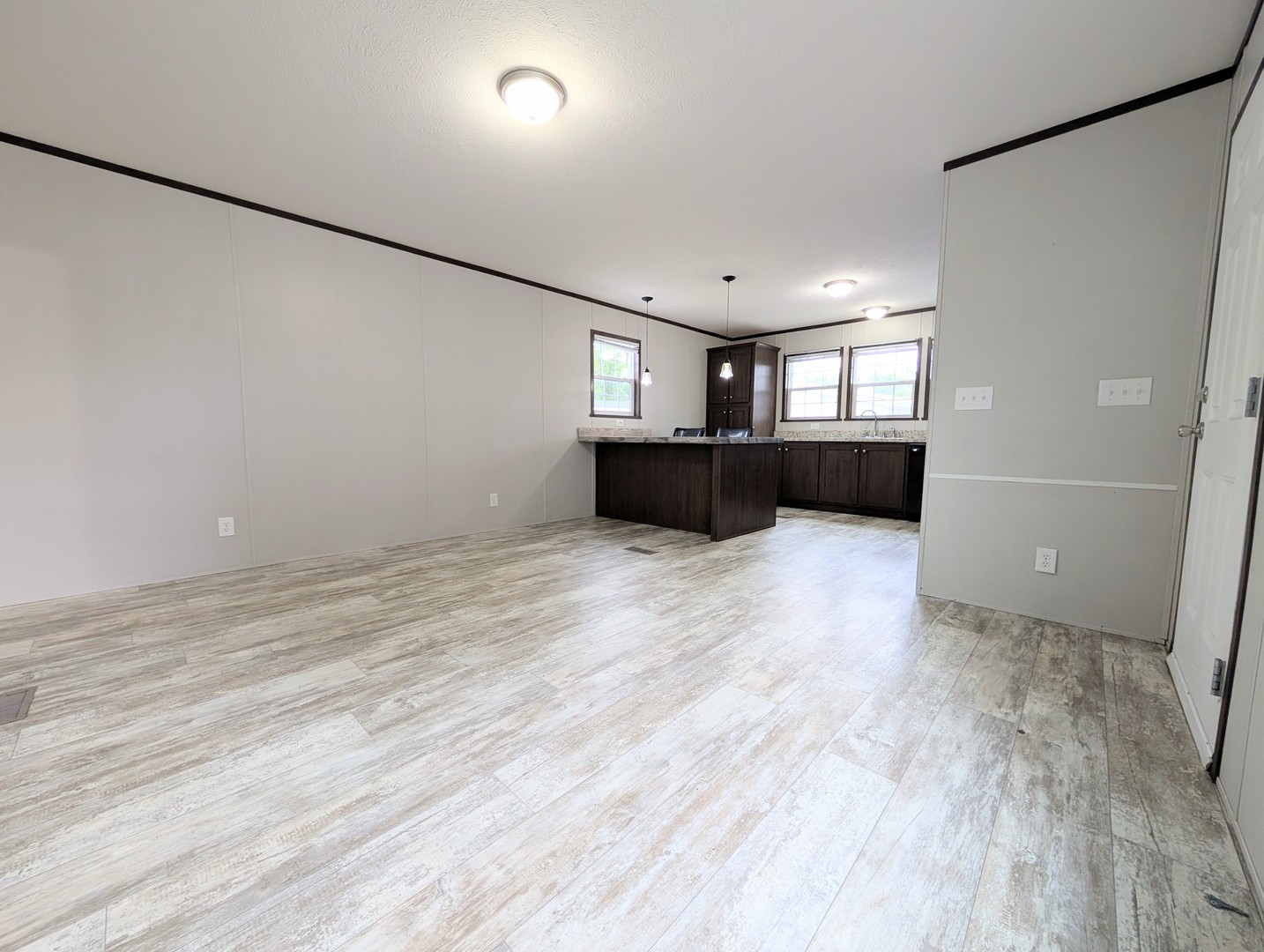 788 Maple Lane Justice, IL 60458 - Photo 4 of 15