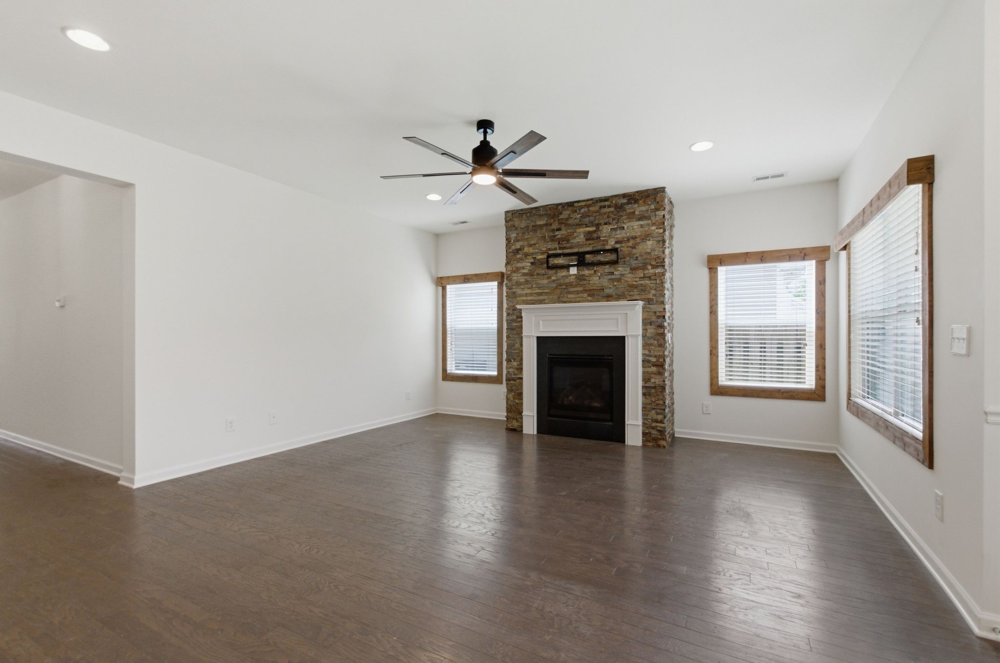 921 Carnation Drive Spring Hill, TN 37174 - Photo 7 of 31