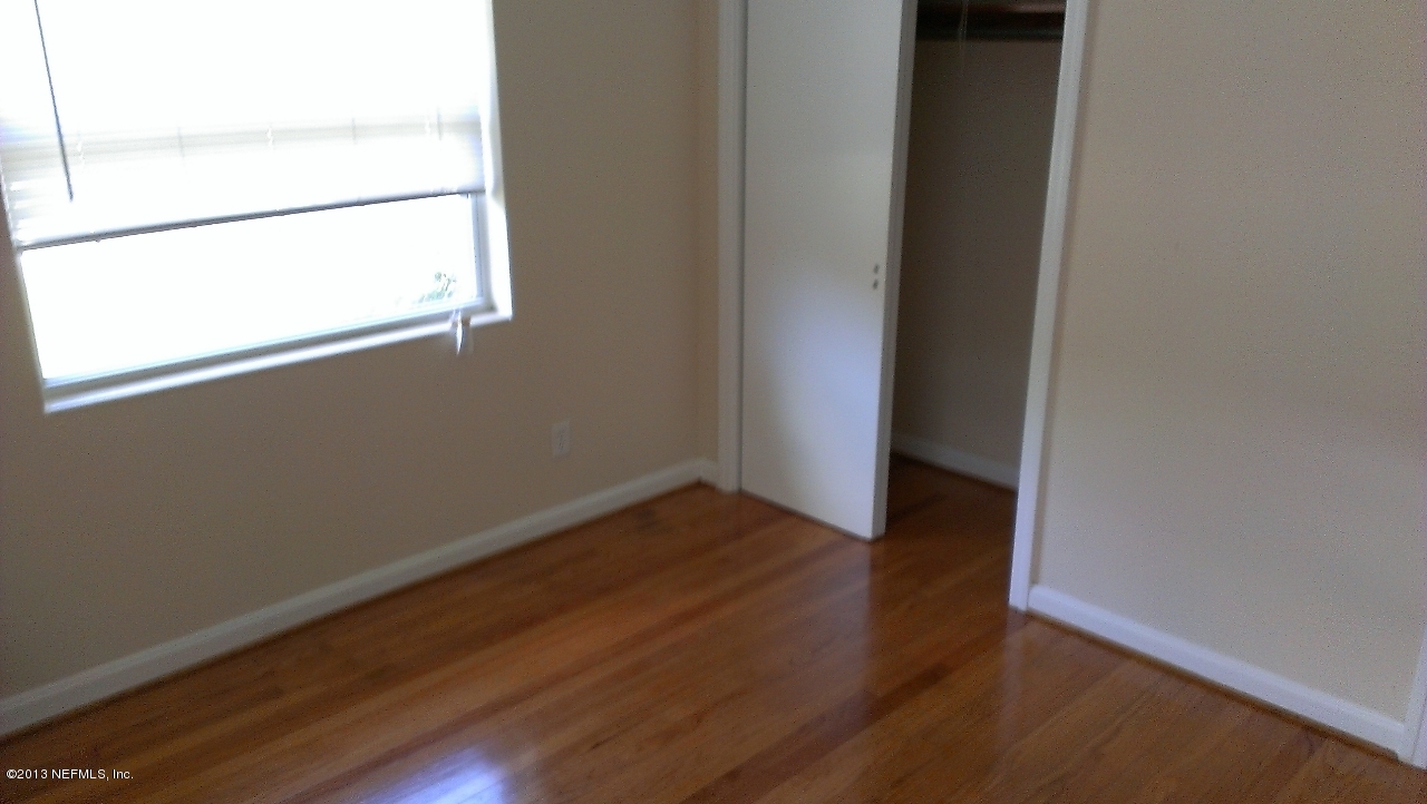 6914 Holiday Road North Jacksonville, FL 32216 - Photo 10 of 23 IMAG0049