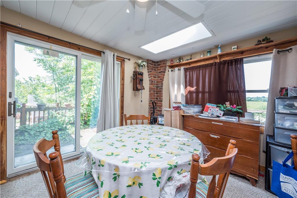 776 Mounts Road Washington, PA 15301 - Photo 18 of 40 a room with a bed and a table