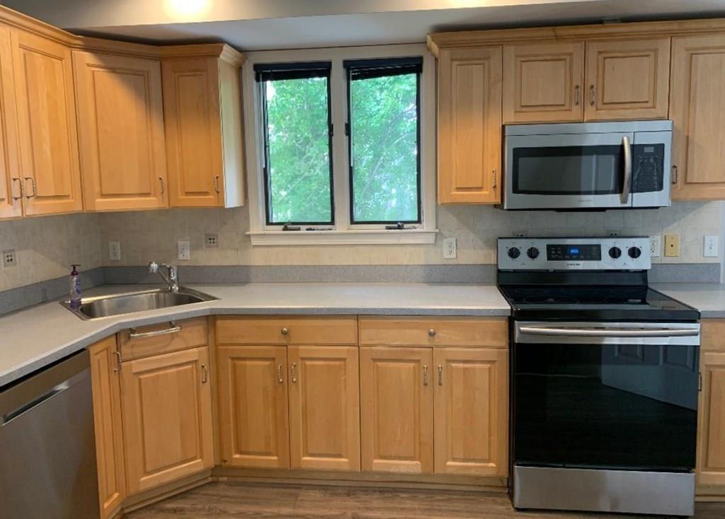 563 Chapman Street Canton, MA 02021 - Photo 5 of 28 Gallery Image 5