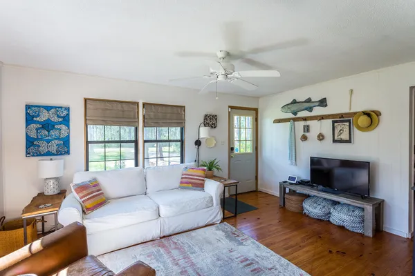 $389,000 | 40 Lake View Drive, Panacea, FL 32346