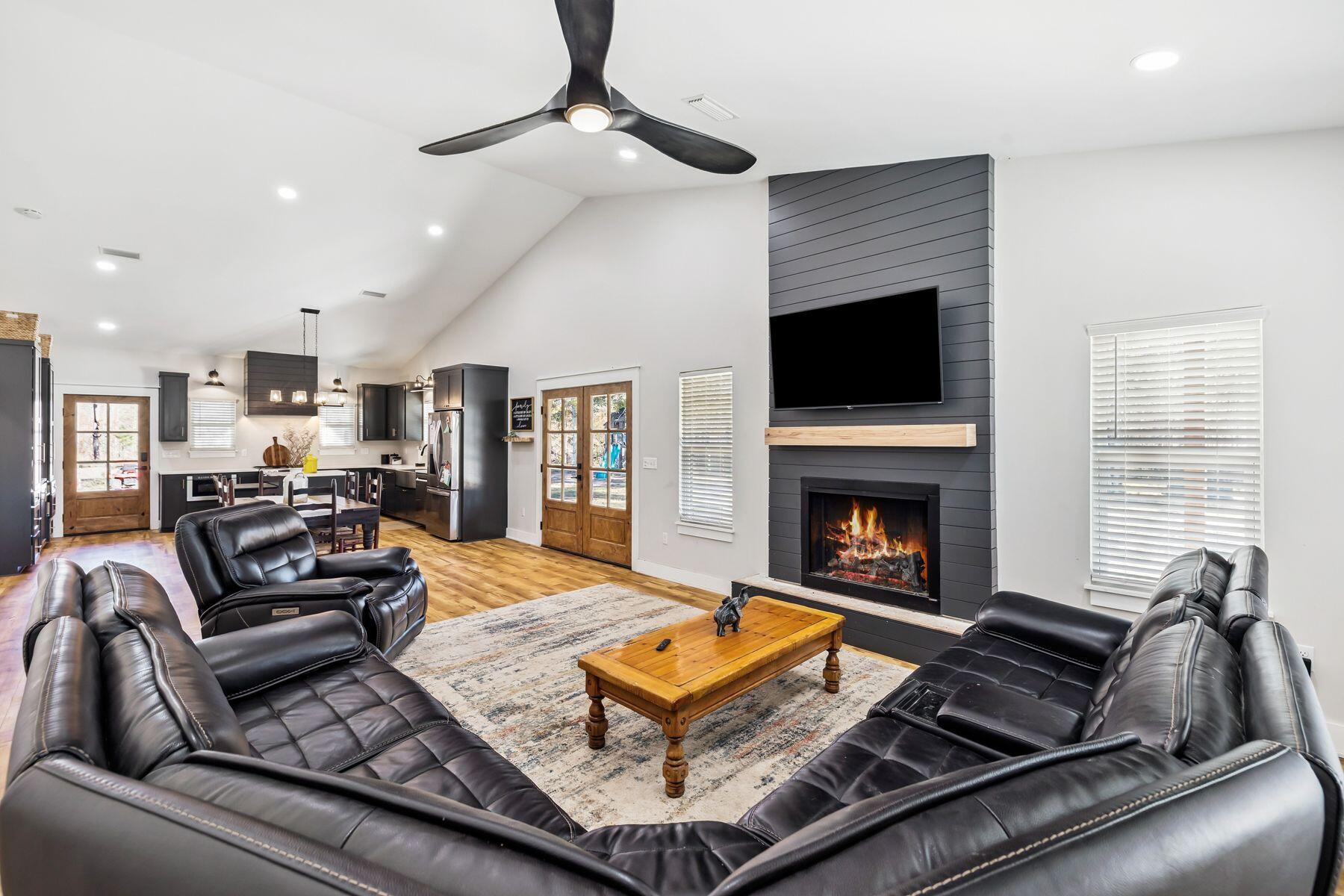 2228 Highway 90 Cottondale, FL 32431 - Photo 3 of 44 photo_online_003