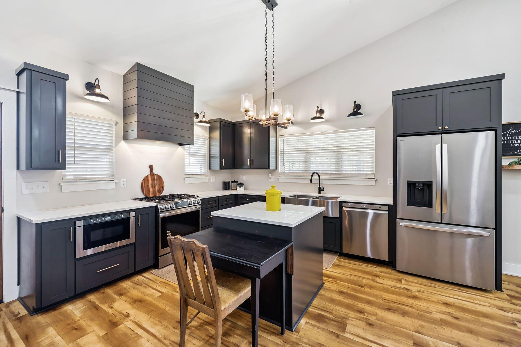 2228 Highway 90 Cottondale, FL 32431 - Photo 9 of 44 photo_online_009