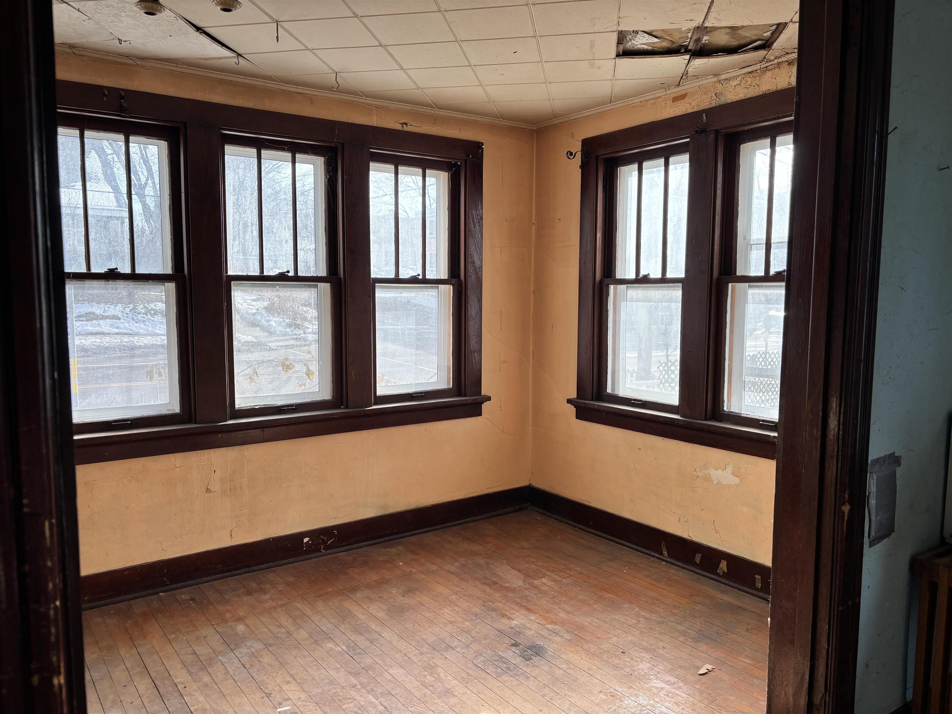 2120 Winnebago Street Madison, WI 53704 - Photo 4 of 32