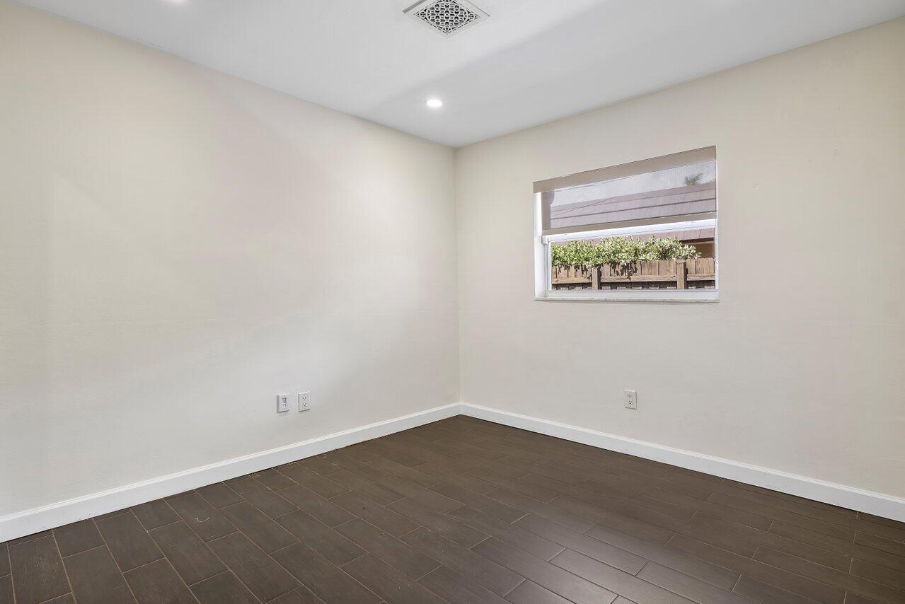 855 Berkley Street Boca Raton, FL 33487 - Photo 17 of 48 017-855BerkleyStreet-BocaRaton-FL-33487-