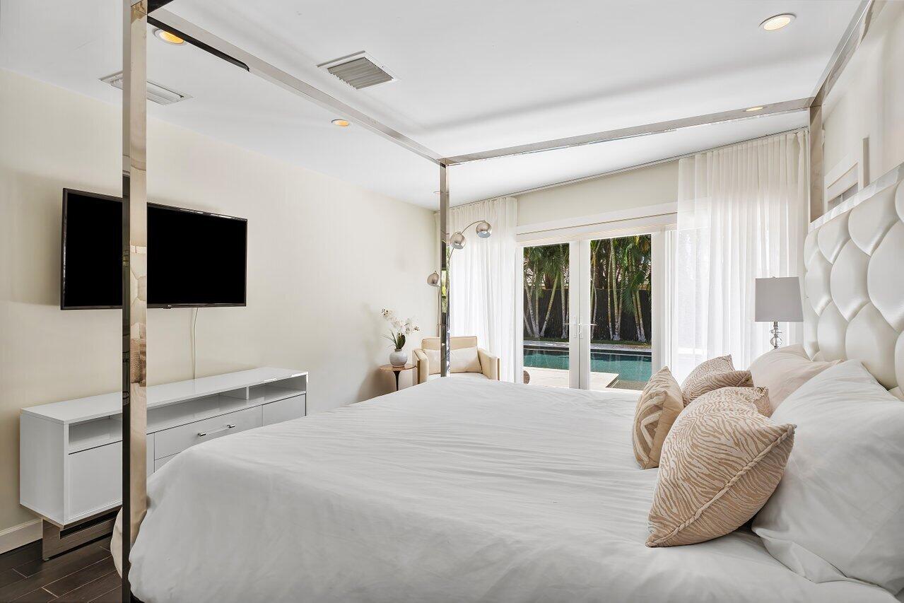 855 Berkley Street Boca Raton, FL 33487 - Photo 22 of 48 022-855BerkleyStreet-BocaRaton-FL-33487-