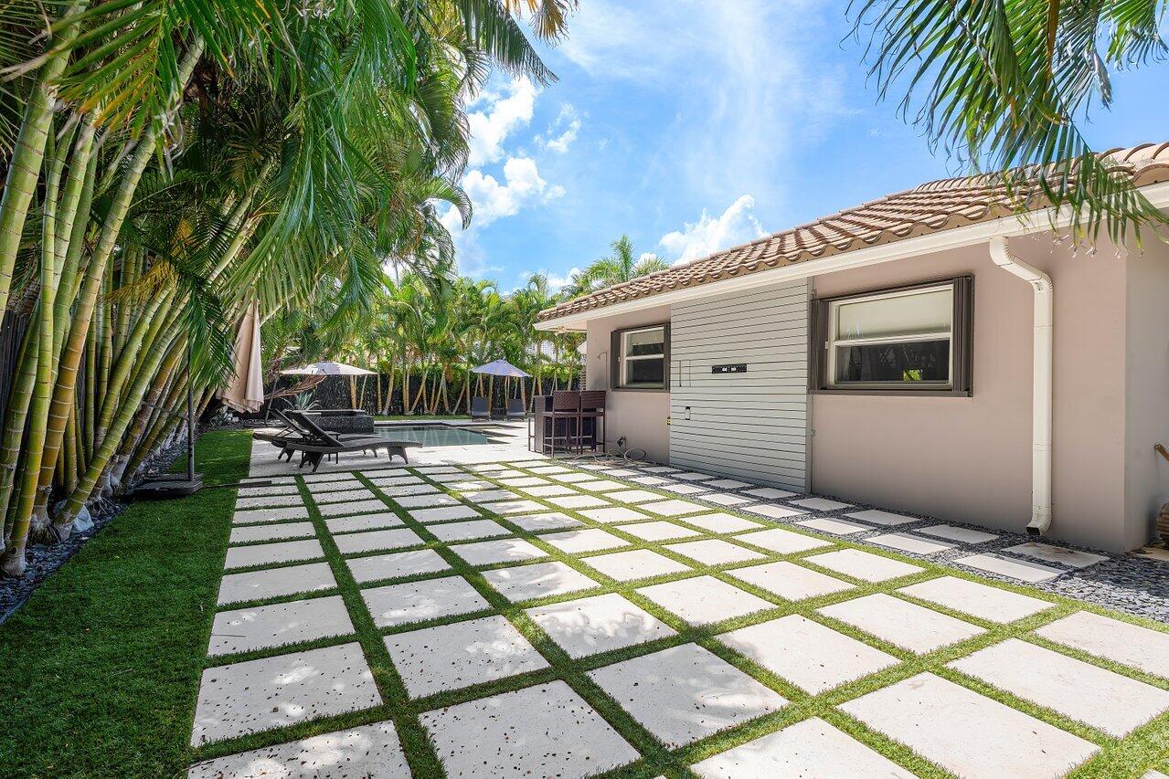 855 Berkley Street Boca Raton, FL 33487 - Photo 34 of 48 034-855BerkleyStreet-BocaRaton-FL-33487-