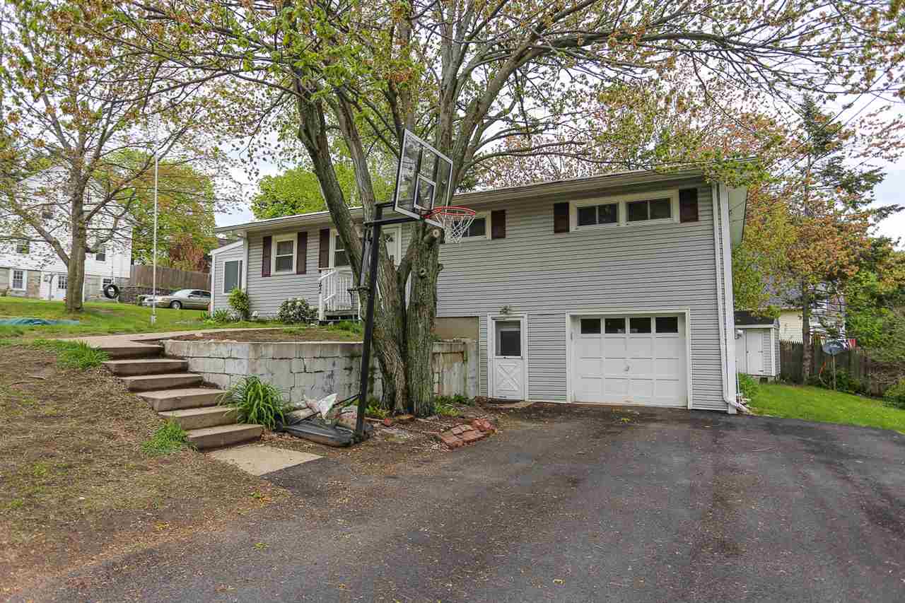 42 Old Wellington Road Manchester, NH 03104 - Photo 2 of 33 Gallery Image 2